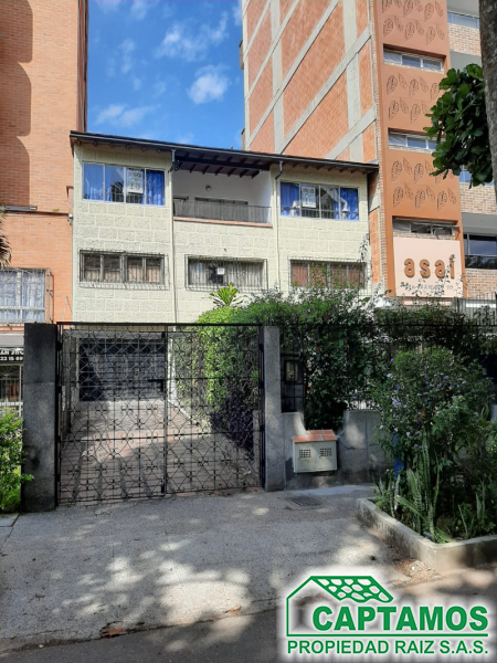 Casa disponible para Arriendo en Medellín con un valor de $4,500,000 código 2207