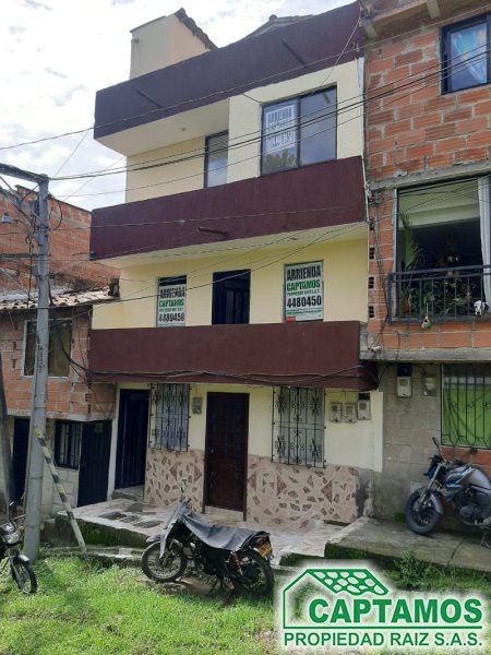 Apartamento disponible para Arriendo en Medellín con un valor de $850,000 código 215