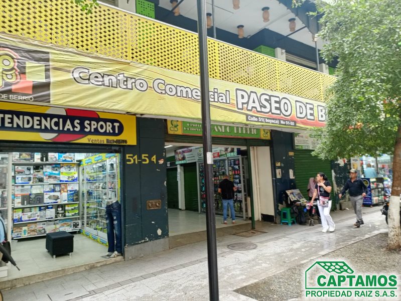 Oficina-Local disponible para Ambos en Medellín Centro Foto numero 1