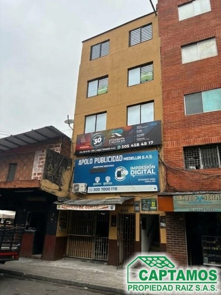 Oficina-Local disponible para Arriendo en Medellín Centro Foto numero 1